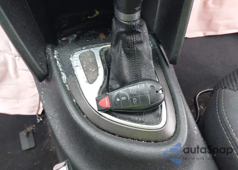 2015 Dodge Dart Sxt из США, поврежденный, VIN 1C3CDFBB2FD302379